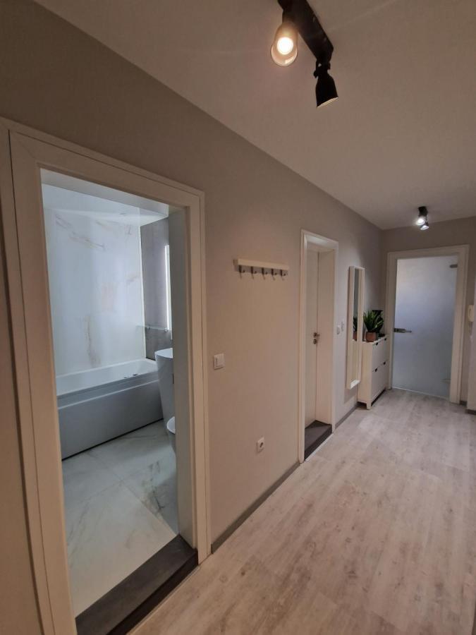 Marsselis Luxe Port Apartment Warna Exterior foto